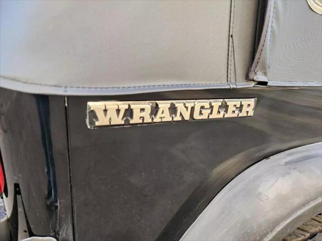 Used cars for sale 1988 Jeep Wrangler 4WD, price is 9999, vin 2BCCV81J5JB505859 in Chantilly, VA, dealer name is Mahwy Cars Best Dream car image
