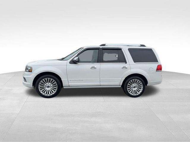Used cars for sale 2015 Lincoln Navigator Base, price is 19950, vin 5LMJJ2JT5FEJ00489 in Marlow Heights, MD, dealer name is District Auto Group Best Dream car image