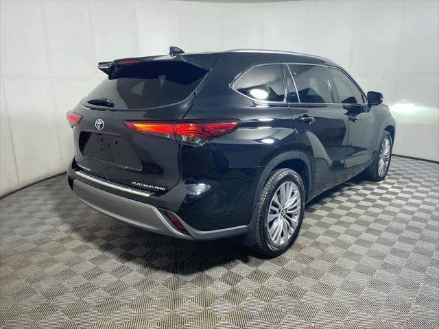 Used cars for sale 2023 Toyota Highlander Platinum, price is 44990, vin 5TDKDRBH3PS005432 in Greenwood, IN, dealer name is Hubler Acura Best Dream car image