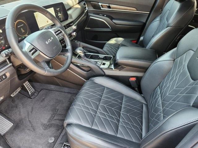 Used cars for sale 2024 Kia Telluride SX-Prestige X-Line, price is 42600, vin 5XYP5DGC1RG461996 in Grapevine, TX, dealer name is Classic Chevrolet Best Dream car image