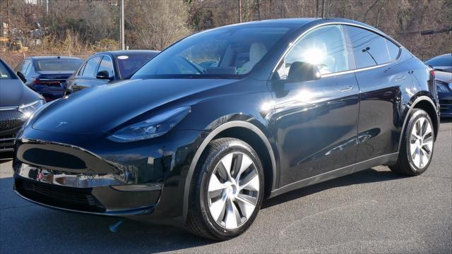 Used cars for sale 2023 Tesla Model Y Long Range Dual Motor All-Wheel Drive, price is 32999, vin 7SAYGDEE6PF800830 in Alexandria, VA, dealer name is Select Auto Imports Best Dream car image