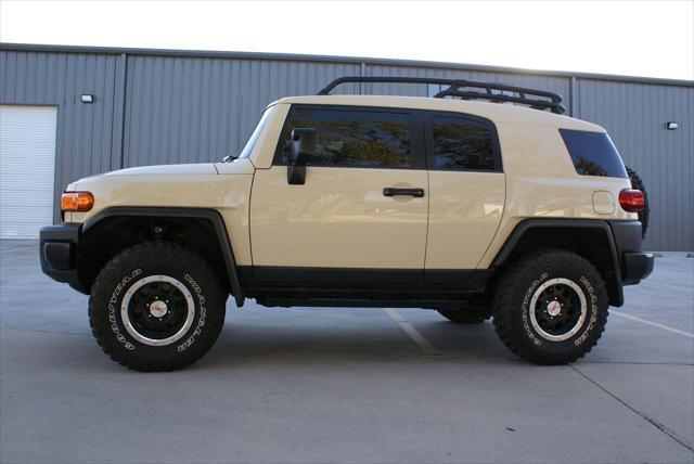 Used cars for sale 2010 Toyota FJ Cruiser Base, price is 37480, vin JTEBU4BF3AK094799 in Austin, TX, dealer name is 4.0 Motorsports Best Dream car image