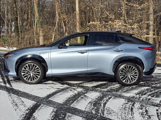 Used cars for sale 2023 Lexus RZ 450e Luxury, price is 35888, vin JTJAAAAB6PA008838 in Silver Spring, MD, dealer name is Universal Auto Group Best Dream car image