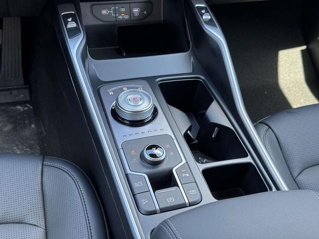 Used cars for sale 2025 Kia Sorento Hybrid EX, price is 41250, vin KNDRHDJG6S5339290 in Laurel, MD, dealer name is King Kia Of Laurel Best Dream car image