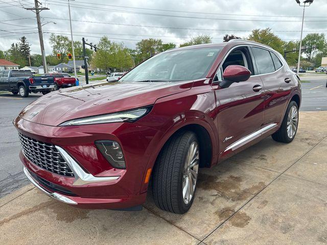 Used cars for sale 2024 Buick Envision Avenir, price is 41249, vin LRBFZSE49RD056191 in Sylvania, OH, dealer name is Dave White Chevrolet Best Dream car image