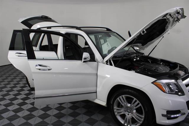 Used cars for sale 2015 Mercedes-Benz GLK-Class GLK 350 4MATIC, price is 13995, vin WDCGG8JB5FG230274 in Fairfax, VA, dealer name is Auto Buying Service Best Dream car image